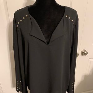 Black Rafaella v-neck top with gold stud trim